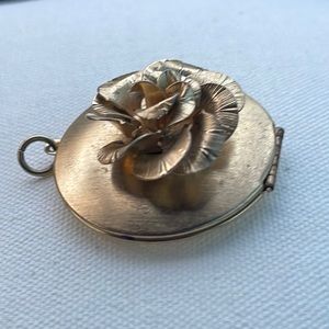 Vintage Flower Locket,